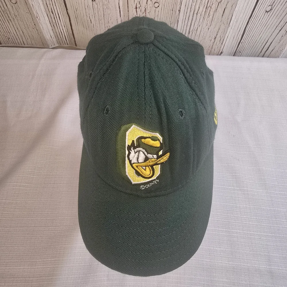 Vintage University Of Oregon Disney Duck Green Yellow Wool Cap